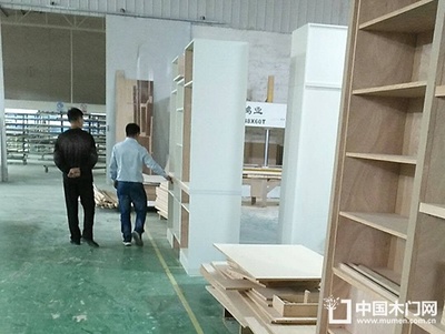 中國門業(yè)?？?韓漢泉探訪天津思佳木業(yè)，共話木業(yè)發(fā)展新機(jī)遇