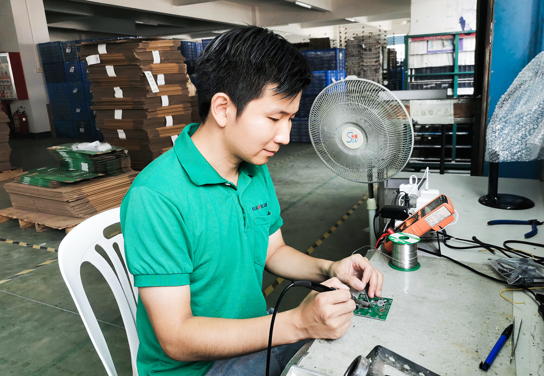 冠雅人風采∣此心安處是維修，持匠心鑄品質電子科技